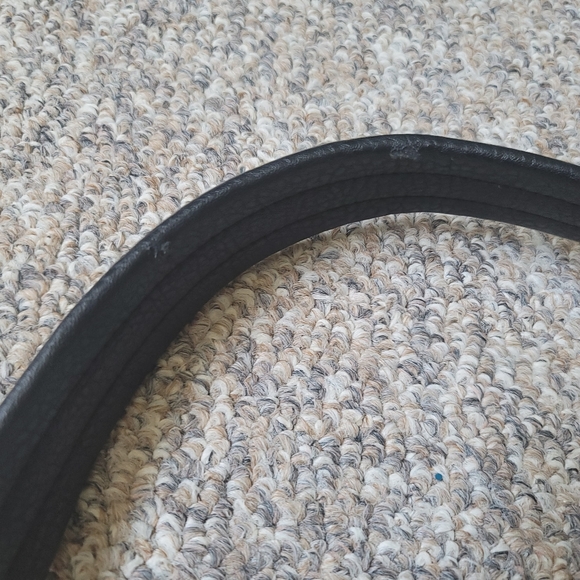 Adrienne Vittadini Black Handbag Gold Hardware - Picture 4 of 10